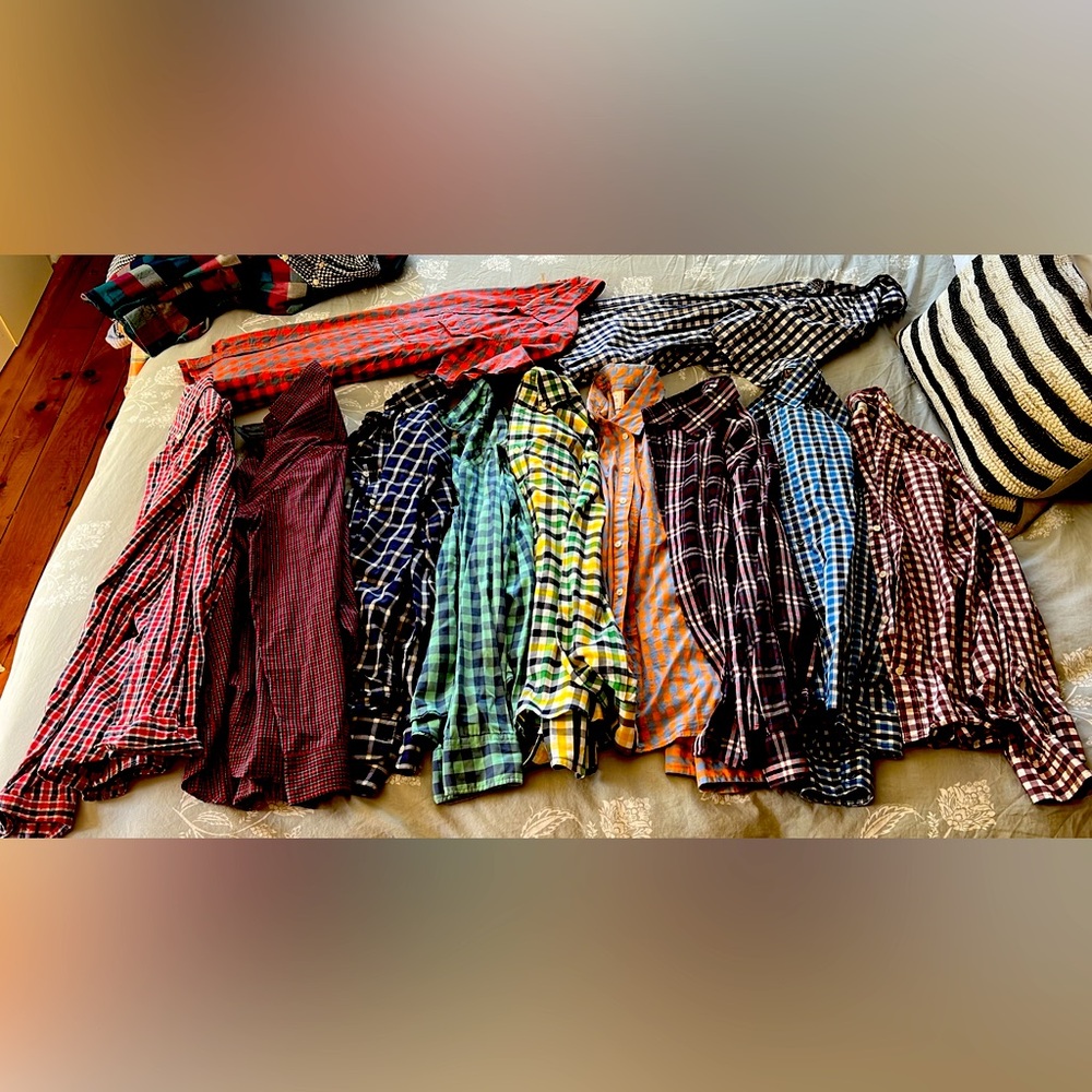 11 Plaid Men’s Button Up Shirts Medium GAP, Old Navy, etc